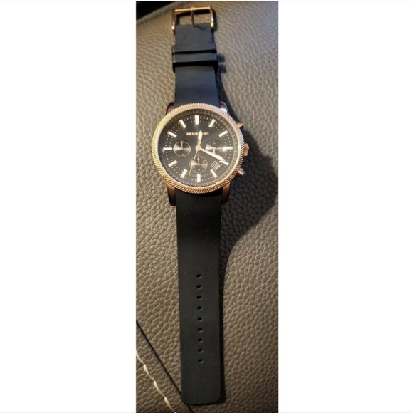Michael Kors| Unisex Rose Gold watch - Picture 2 of 4